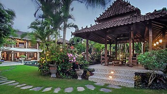 Villa Avalon