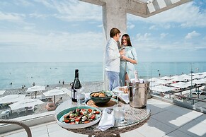 Luchezarniy Resort