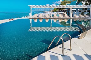 Luchezarniy Resort