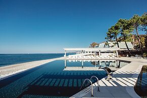 Luchezarniy Resort