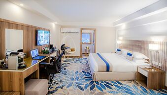 Season Star Hotel
