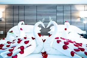 Season Star Hotel