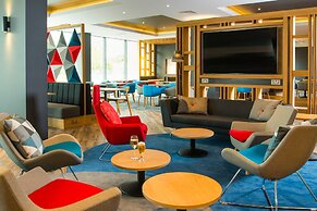 Holiday Inn Express Bicester by IHG