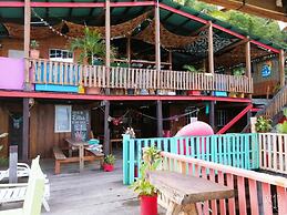 Hostal & Restaurante Bar Xtream