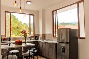 Toucan Platinum Suites Aparthotel