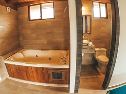 Toucan Platinum Suites Aparthotel