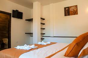 Toucan Platinum Suites Aparthotel