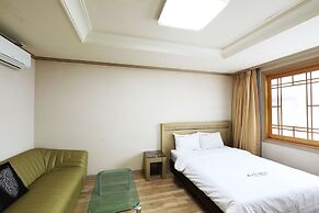 Ace Family Hotel