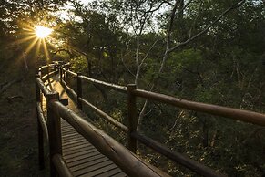 Vuyani River Lodge