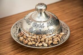 Met Gold Hotel