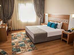 Met Gold Hotel
