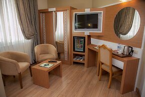 Met Gold Hotel
