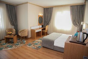 Met Gold Hotel
