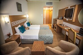 Met Gold Hotel
