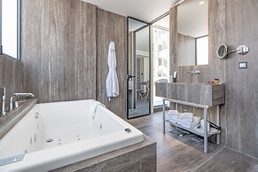 Hellenic Vibes Smart Hotel