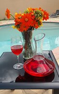 Purple Rose Boutique Hotel