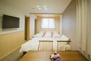 Tokyo Lai's House