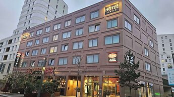 Aiden by Best Western Lorient Centre