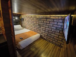 Cadillac Hotel Boutique
