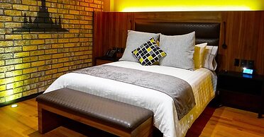Cadillac Hotel Boutique