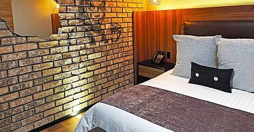 Cadillac Hotel Boutique