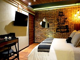 Cadillac Hotel Boutique