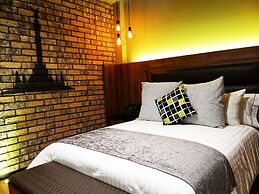 Cadillac Hotel Boutique