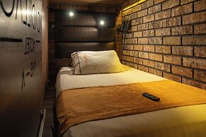 Cadillac Hotel Boutique