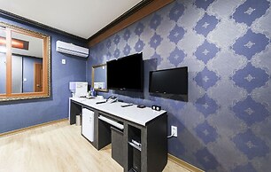 M Boss Motel