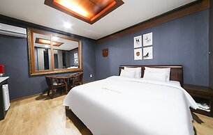 M Boss Motel