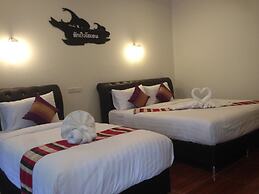 Hugpua Hotel