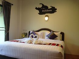 Hugpua Hotel