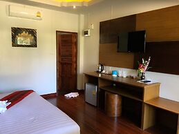 Hugpua Hotel