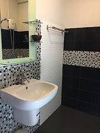 Hugpua Hotel