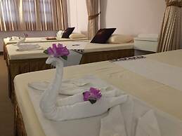 Hugpua Hotel