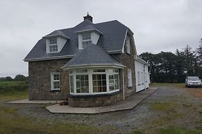 Immaculate 5-bed House in Glin, Limerick