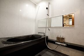 Hotel&co