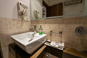 Click Hotel Nashik
