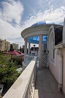 Milana Hotel