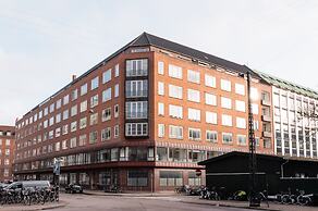The Lakes apartments by Daniel&Jacob’s