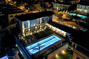 Cemal Alaçatı Hotel