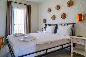 Cemal Alaçatı Hotel