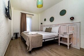 Cemal Alaçatı Hotel