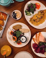 Oakridge Hotel & Spa