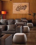 Oakridge Hotel & Spa