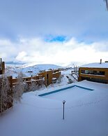 Oakridge Hotel & Spa