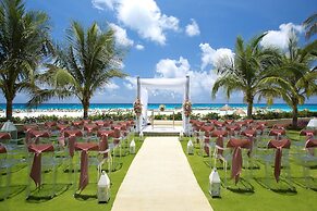 Krystal Grand Cancun All Inclusive