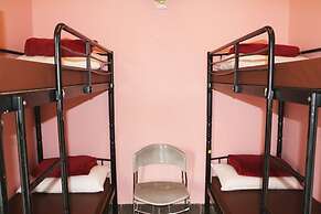 Oriental Pearl Hostel