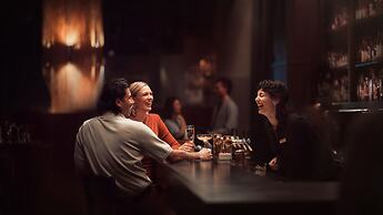 Next Hotel Melbourne, Curio Collection by Hilton