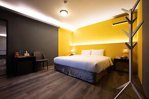 Yilan East Hotel